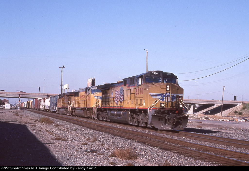 UP 5570 at Stockton